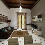 Casa Nel Vicolo